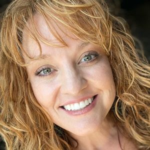 Meet your Posher, LeslieAnn